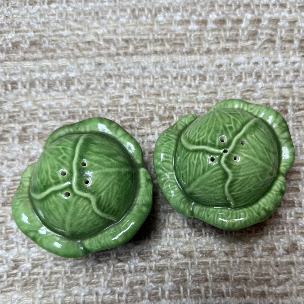 Vintage Cabbage Salt and Pepper Shakers Green  Ceramic Lettuce
